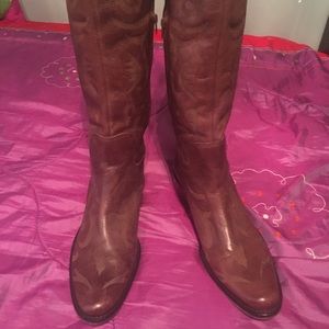 Matisse textured brown leather boot size 8 NWOT